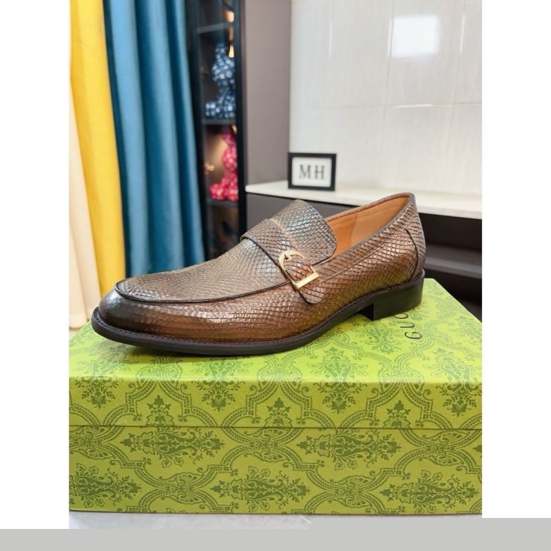 G*u*i leather shoes